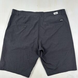 Travis Mathew Golf Shorts Mens 38x11 Black Beck Performance Stretch Lightweight